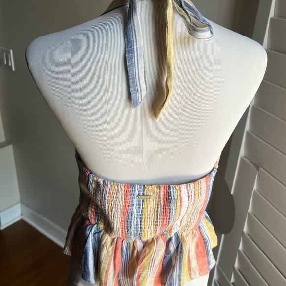 Hurley Halter neck smocked peplum top - Picture 5 of 6